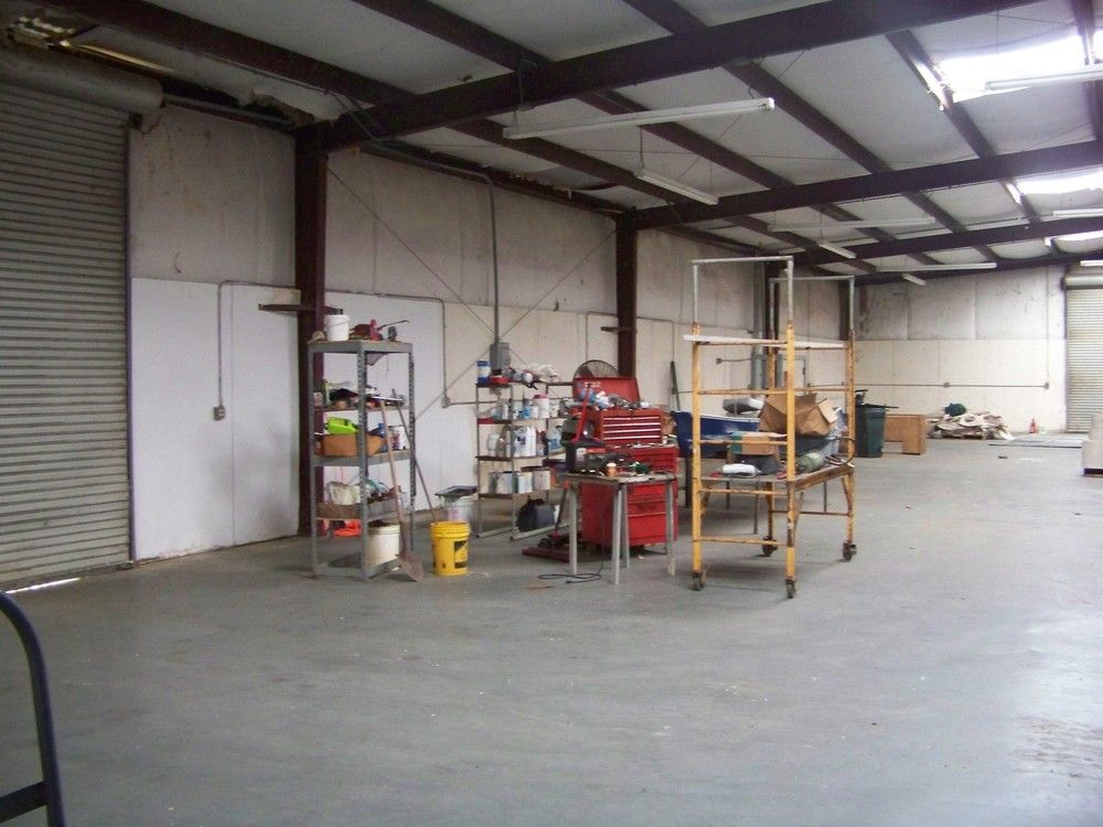 Warehouse Property Webb, Al: 8823 E State Highway 52, Webb, AL 36376